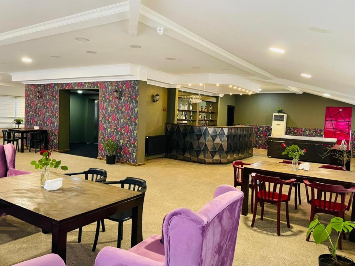 Aura Boutique Hotel Batumi Zewnętrze zdjęcie