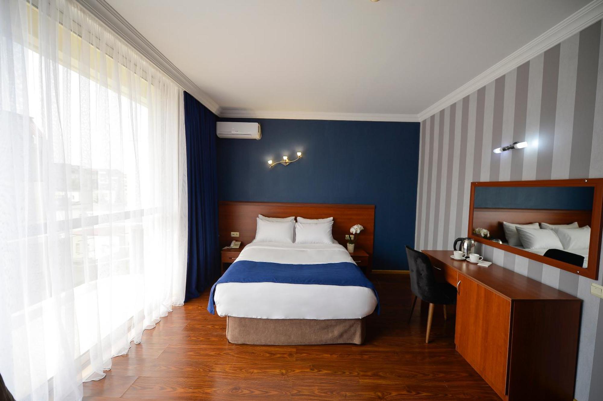 Aura Boutique Hotel Batumi Pokój zdjęcie